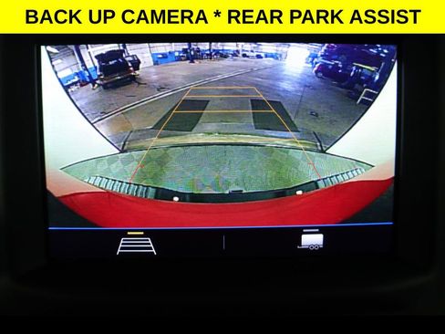 Used 2022 Chevrolet Silverado 2500 Custom w/ Custom Value Package AWD/4WD image 7