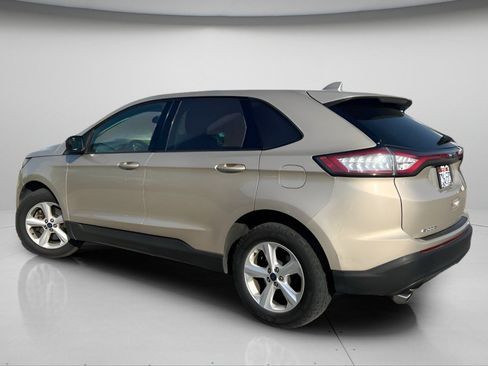 Used 2017 Ford Edge SE w/ Cargo Accessory Package AWD/4WD image 8