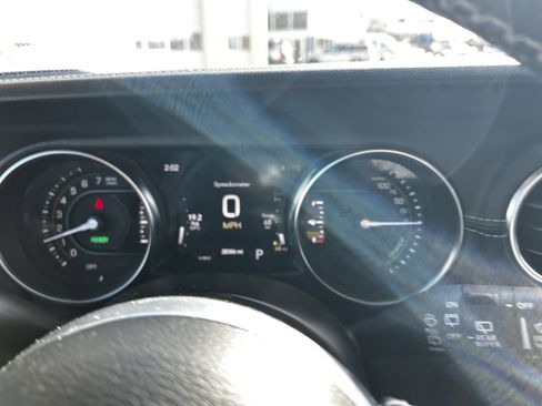 Used 2023 Jeep Wrangler Sahara w/ Cold Weather Group image 16