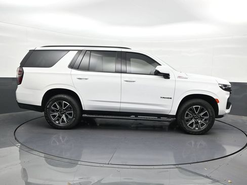 Used 2023 Chevrolet Tahoe Z71 w/ Luxury Package AWD/4WD image 7