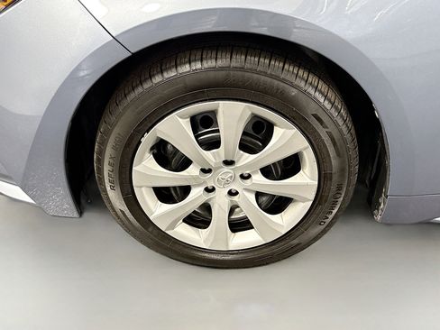 Used 2024 Toyota Corolla LE image 37