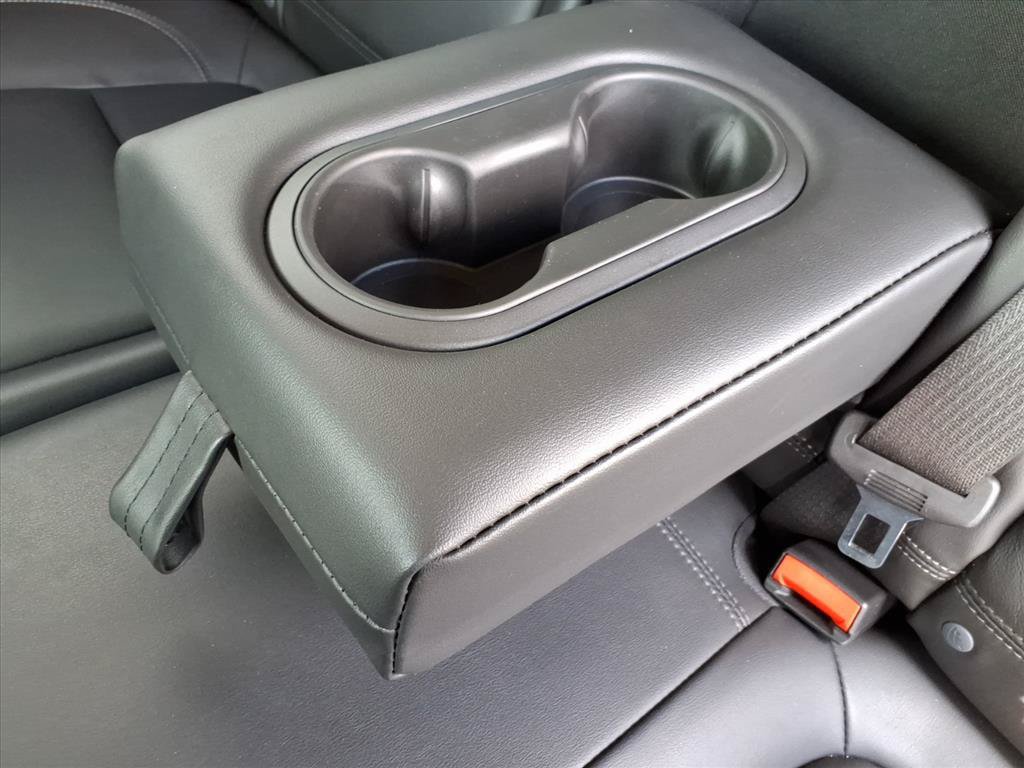 Used 2019 Buick Encore Essence w/ Safety Package II FWD image 16