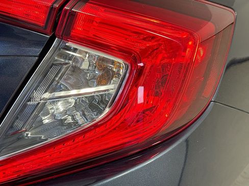 Used 2019 Honda Civic EX image 35