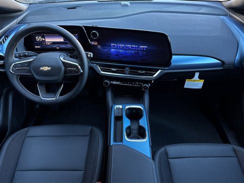 New 2026 Chevrolet Equinox EV LT w/ LPO, Blackout Package image 13