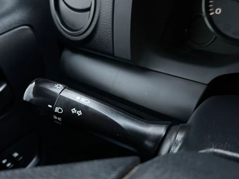 Used 2014 Toyota Tundra SR image 31