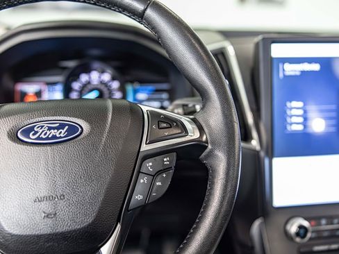 Used 2022 Ford Edge Titanium w/ Equipment Group 301A image 27