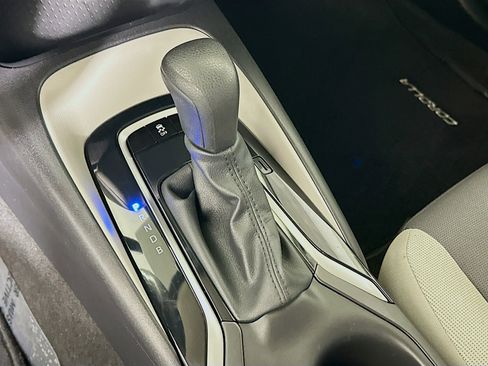 Used 2024 Toyota Corolla LE image 20