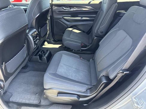 Used 2023 Jeep Grand Cherokee L Laredo RWD image 26
