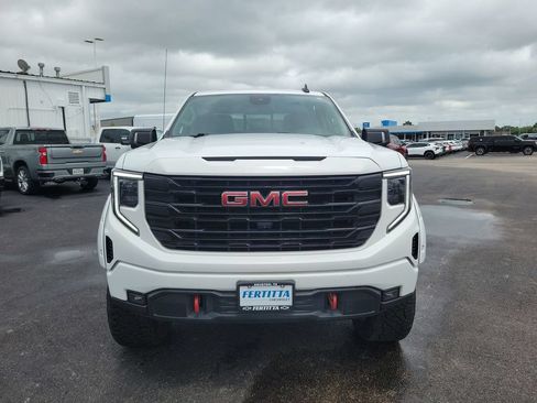 Used 2023 GMC Sierra 1500 Elevation w/ Elevation Premium Package AWD/4WD image 31
