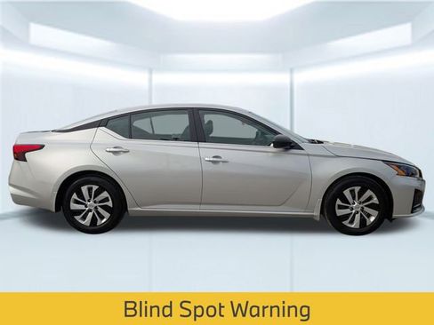 Used 2024 Nissan Altima 2.5 S image 8