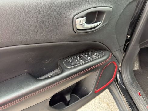 Used 2021 Jeep Compass Trailhawk w/ Convenience Group image 10