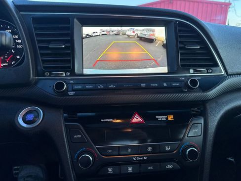 Used 2018 Hyundai Elantra Sport w/ Sport Premium Package 03 FWD image 33