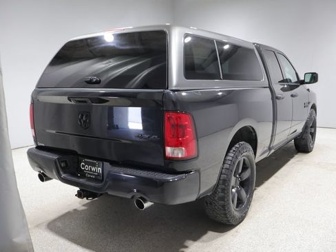 Used 2016 RAM 1500 Express w/ Black Ram 1500 Express Group AWD/4WD image 2