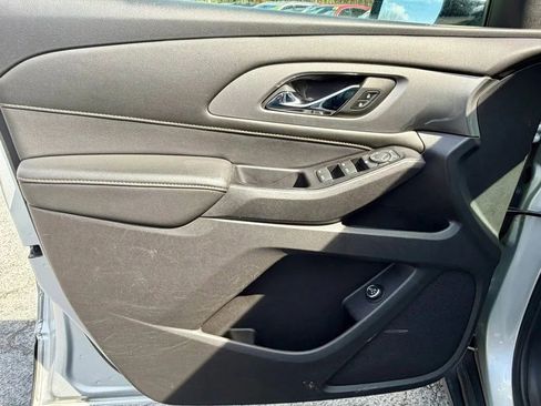 Used 2019 Chevrolet Traverse LT AWD/4WD image 12
