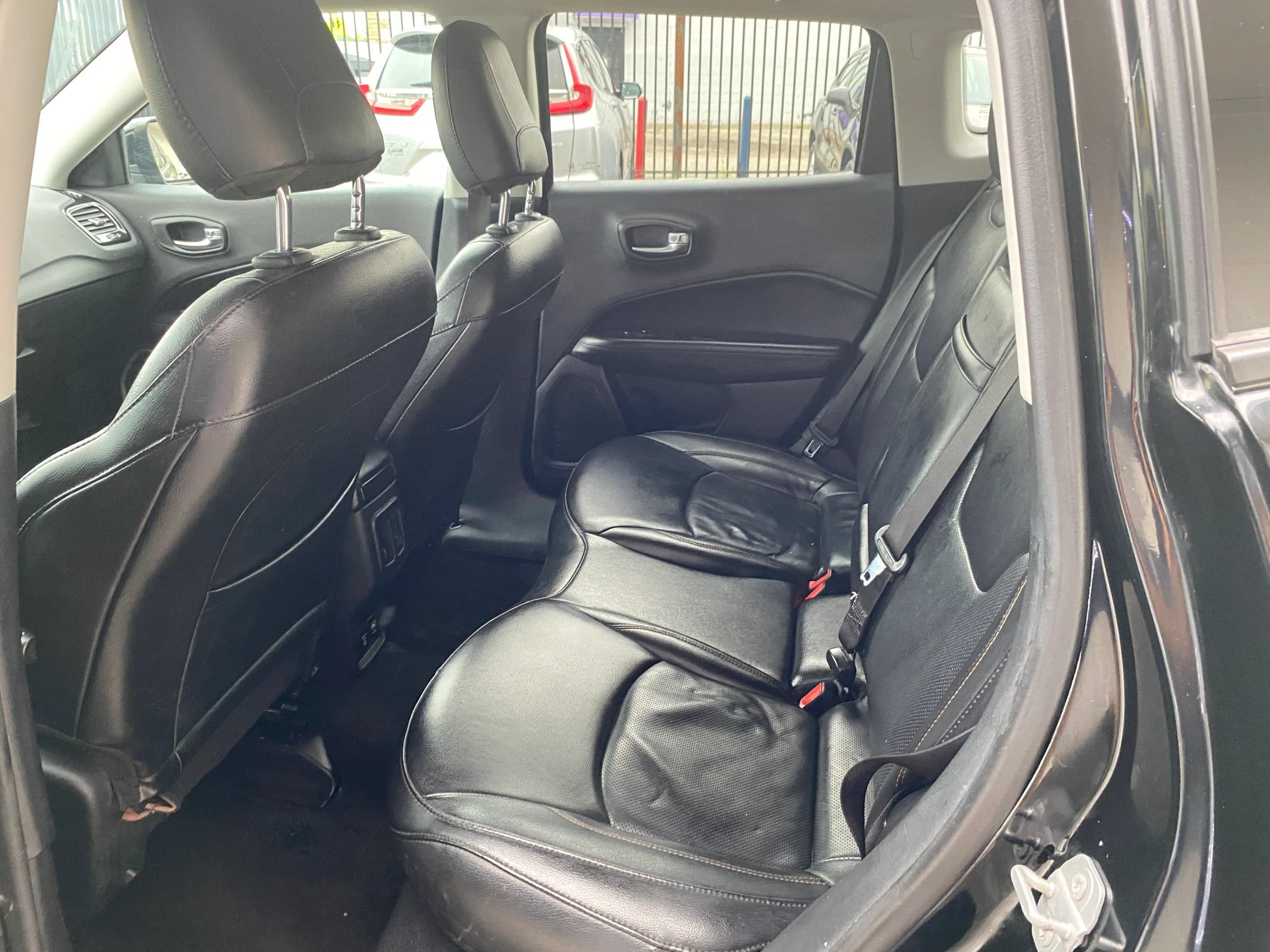 Used 2019 Jeep Compass Limited AWD/4WD image 9