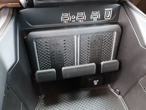 Used 2026 RAM 1500 Limited AWD/4WD image 29