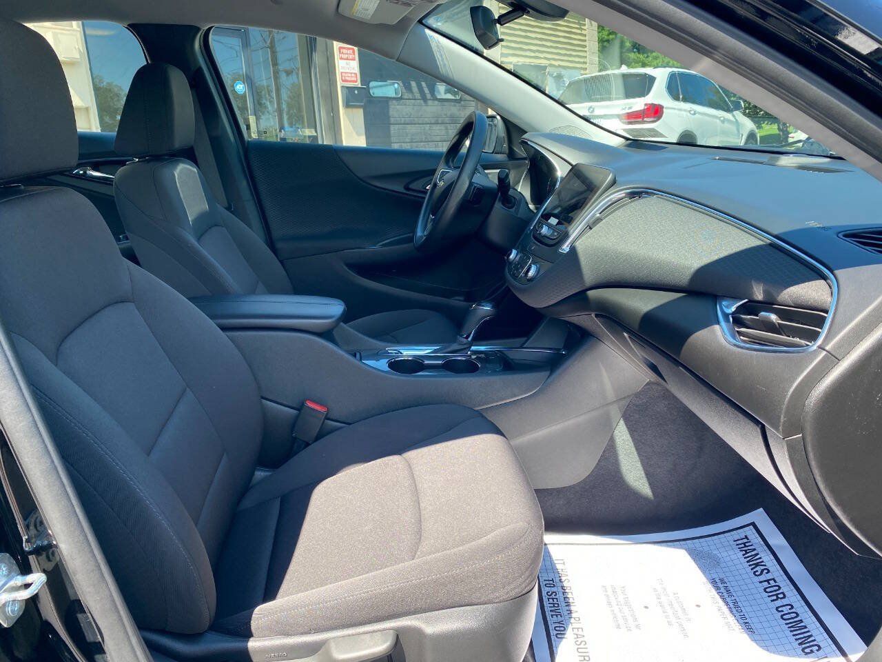 Used 2019 Chevrolet Malibu Hybrid FWD image 28