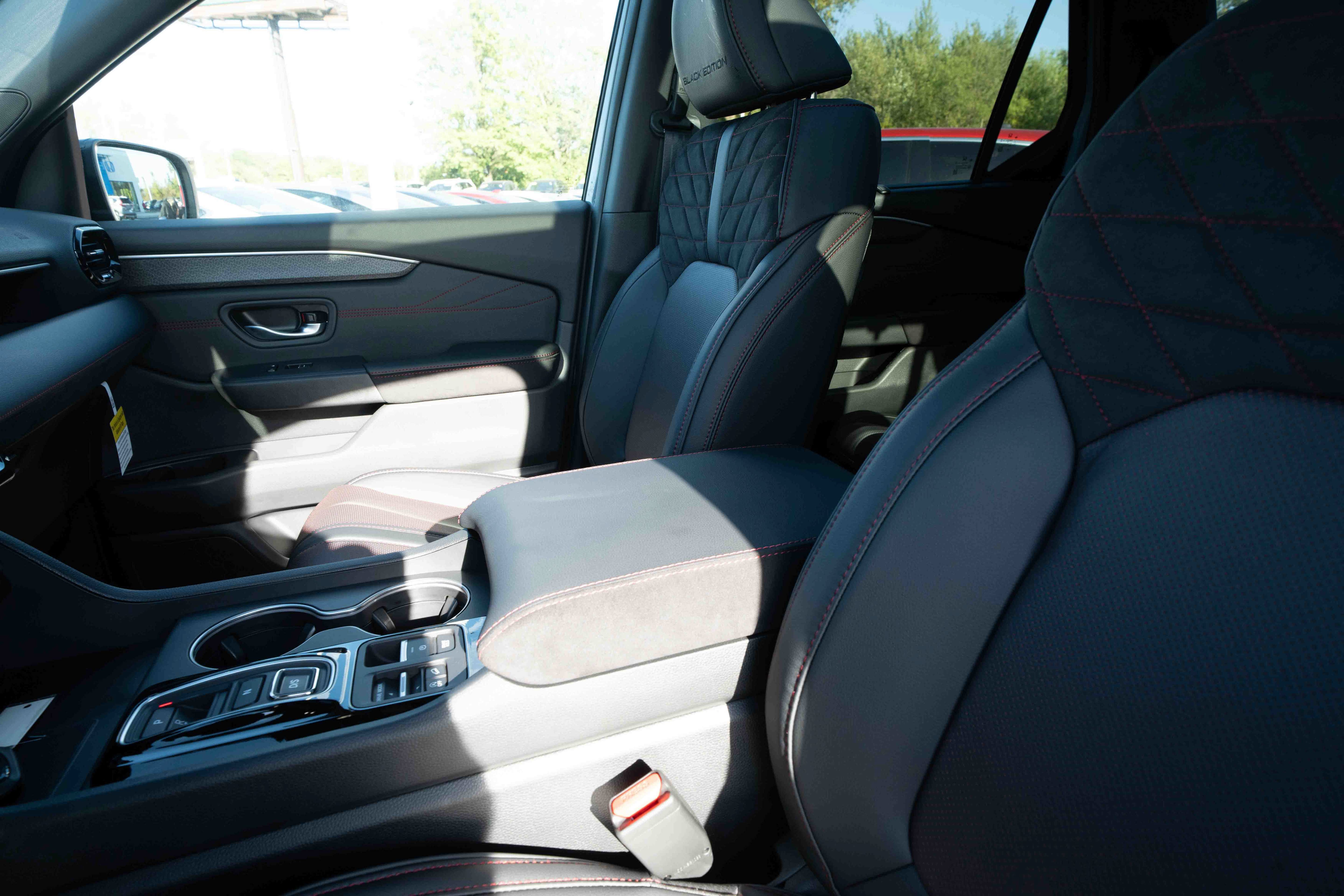 New 2026 Honda Pilot Black Edition image 10