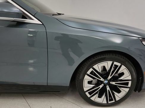 Used 2026 BMW i5 eDrive40 AWD/4WD image 37