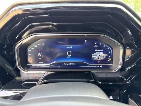 Used 2025 Chevrolet Silverado 1500 RST AWD/4WD image 26