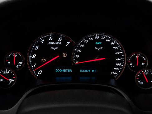 Used 2006 Chevrolet Corvette Coupe w/ Preferred Equipment Group image 19