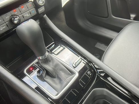 New 2025 Jeep Compass Limited image 27