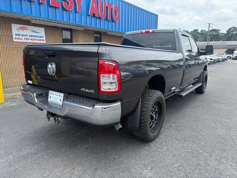 Used 2024 RAM 2500 Tradesman w/ Chrome Appearance Group AWD/4WD image 7