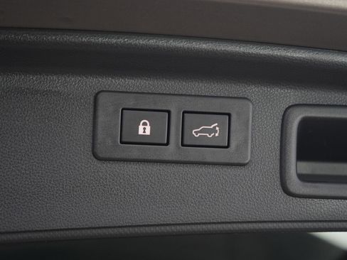 Used 2024 Subaru Forester Limited AWD/4WD image 17
