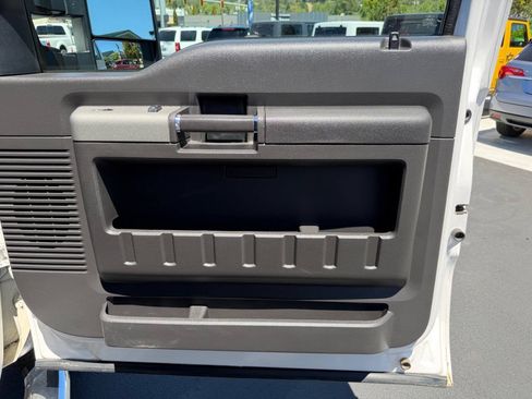 Used 2011 Ford F350 Lariat w/ FX4 4X4 Off-Road Pkg image 27