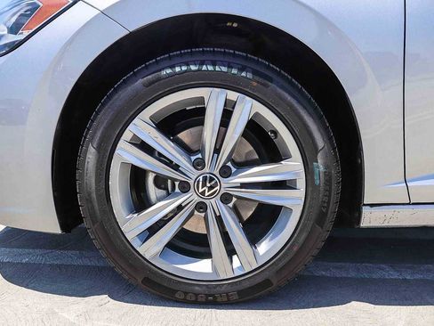 Certified 2024 Volkswagen Jetta SE FWD image 11