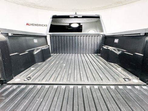 Used 2025 Toyota Tacoma SR image 31