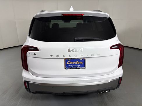 Used 2025 Kia Telluride S FWD image 7
