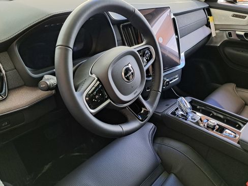 New 2026 Volvo XC90 B6 Ultra w/ Protection Package image 5