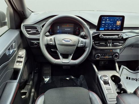 Used 2025 Ford Escape ST-Line FWD image 9