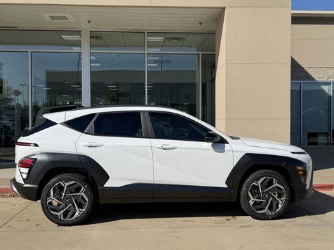 New 2026 Hyundai Kona SEL Premium image 3