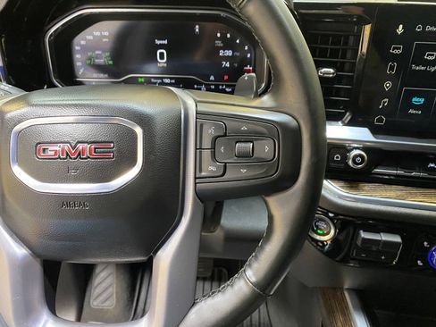 Used 2025 GMC Sierra 1500 Elevation RWD image 30