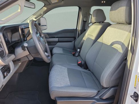 Used 2024 Ford F250 XLT w/ XLT Premium Package image 9