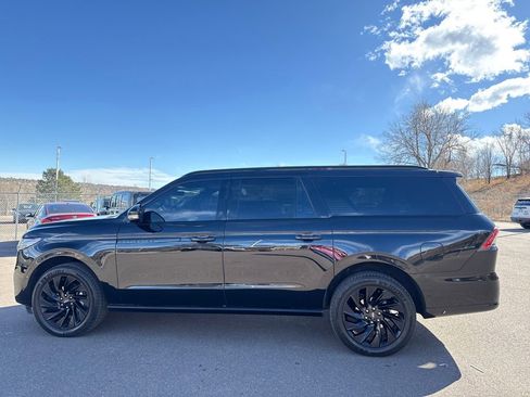 Certified 2025 Lincoln Navigator L Reserve w/ Jet Appearance Package image 4