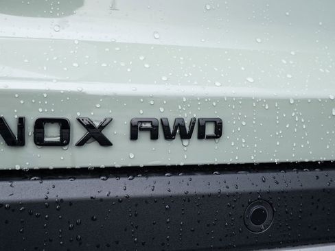 New 2026 Chevrolet Equinox LT w/ Convenience Package II image 11