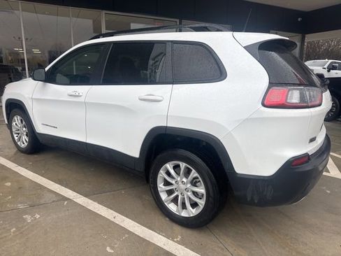 Used 2022 Jeep Cherokee Latitude Lux image 3