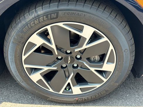 New 2026 Genesis GV60 RWD image 14