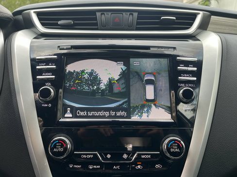 Used 2017 Nissan Murano SL AWD/4WD image 22