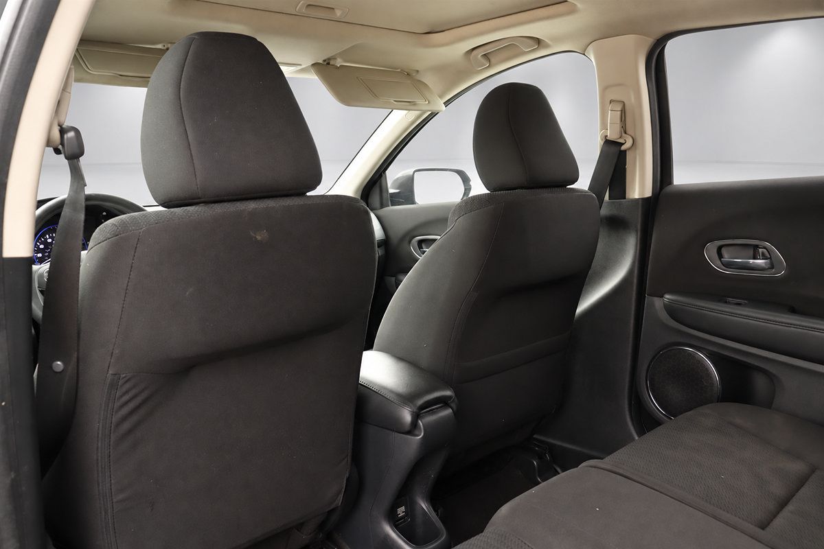 Used 2018 Honda HR-V EX image 18