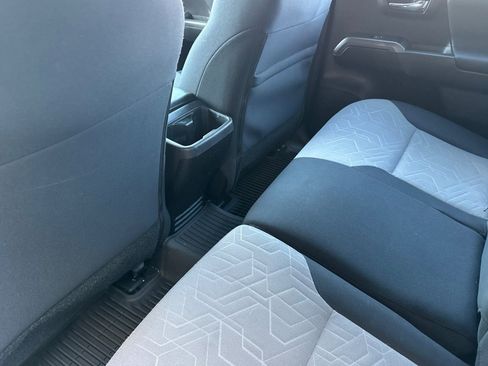 Certified 2023 Toyota Tacoma TRD Off-Road image 16