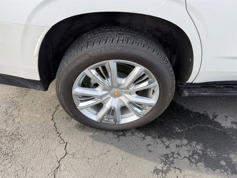 Certified 2024 Chevrolet Tahoe High Country w/ Premium Package image 29