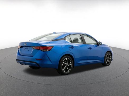 Used 2025 Nissan Sentra SV FWD image 9