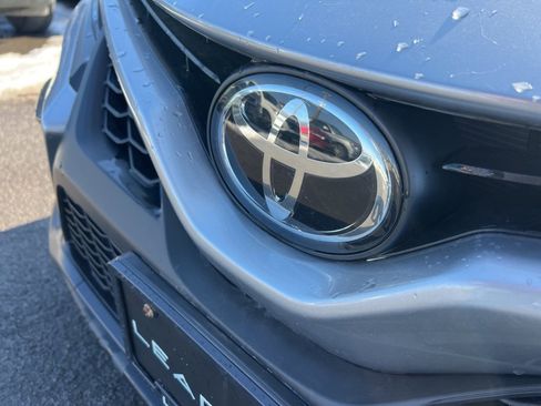 Used 2024 Toyota Camry SE w/ Cold Weather Package image 27