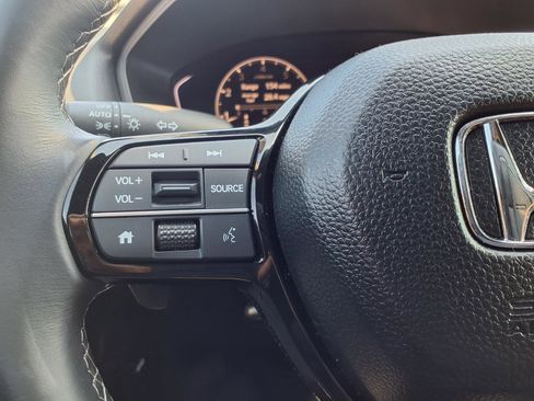 Used 2025 Honda Civic Sport image 15
