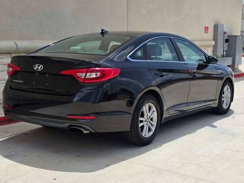 Used 2017 Hyundai Sonata SE FWD image 3