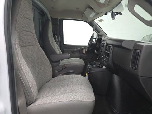 New 2026 Chevrolet Express 3500 w/ Power Convenience Package image 23